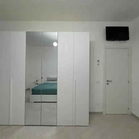 Olympo House Con Balcone Apartament *